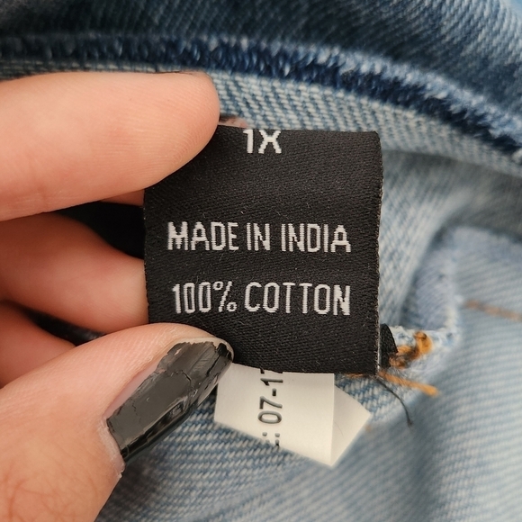 Thrill Jeans Plus Size Patchwork Cropped Jean Jacket. Size 1X. New. - Picture 8 of 10